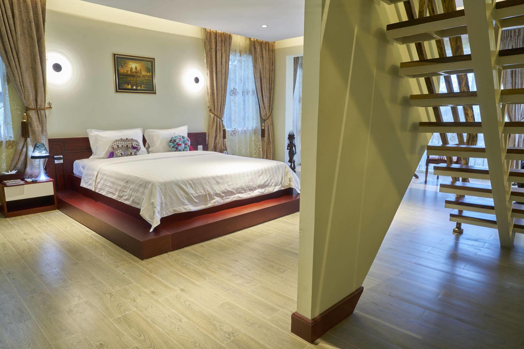 Domrai Boutique Hotel Sihanoukville Exterior photo